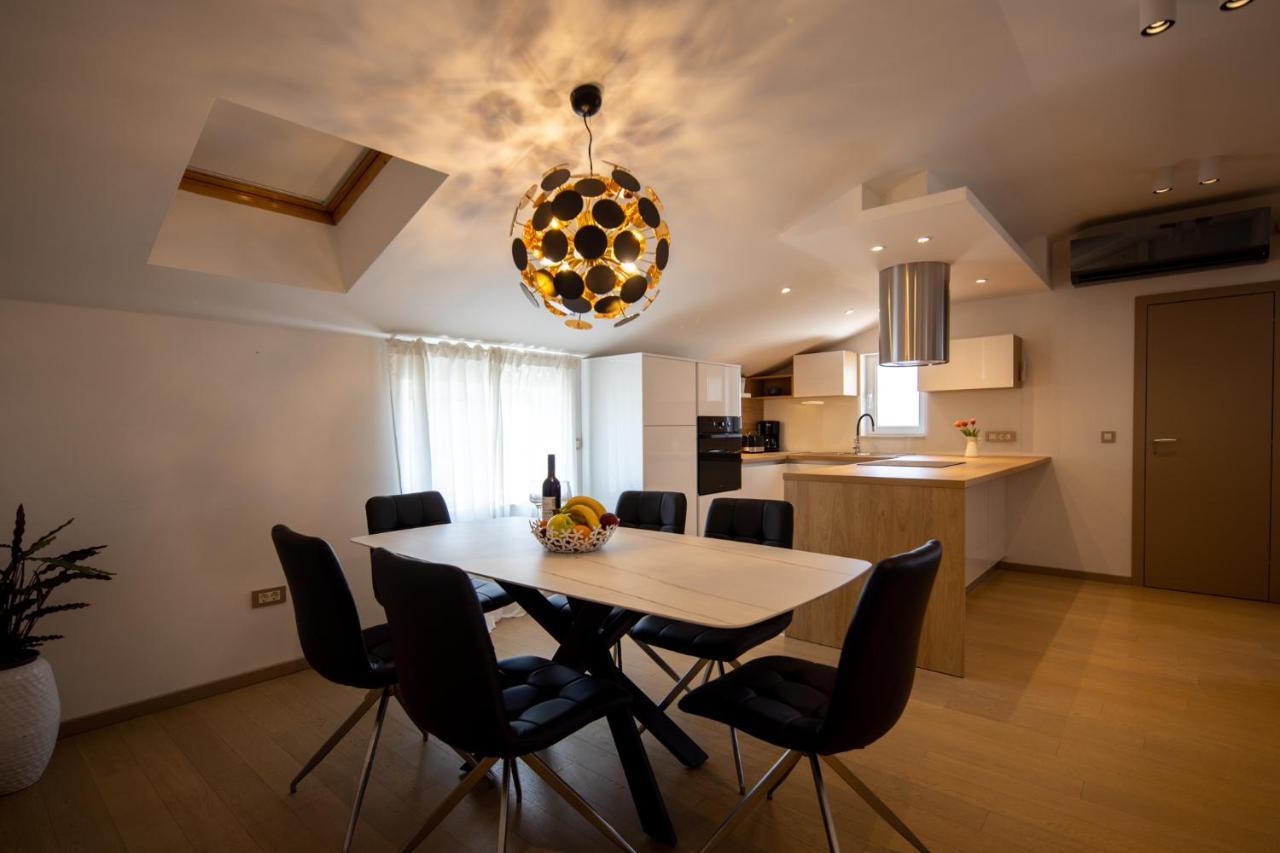 Lumaja Luxury Apartman Biograd Na Moru Esterno foto