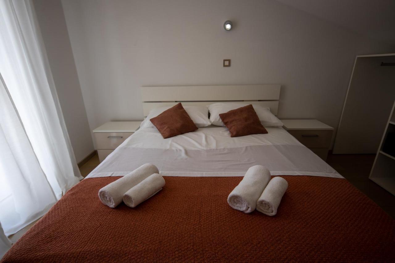 Lumaja Luxury Apartman Biograd Na Moru Esterno foto