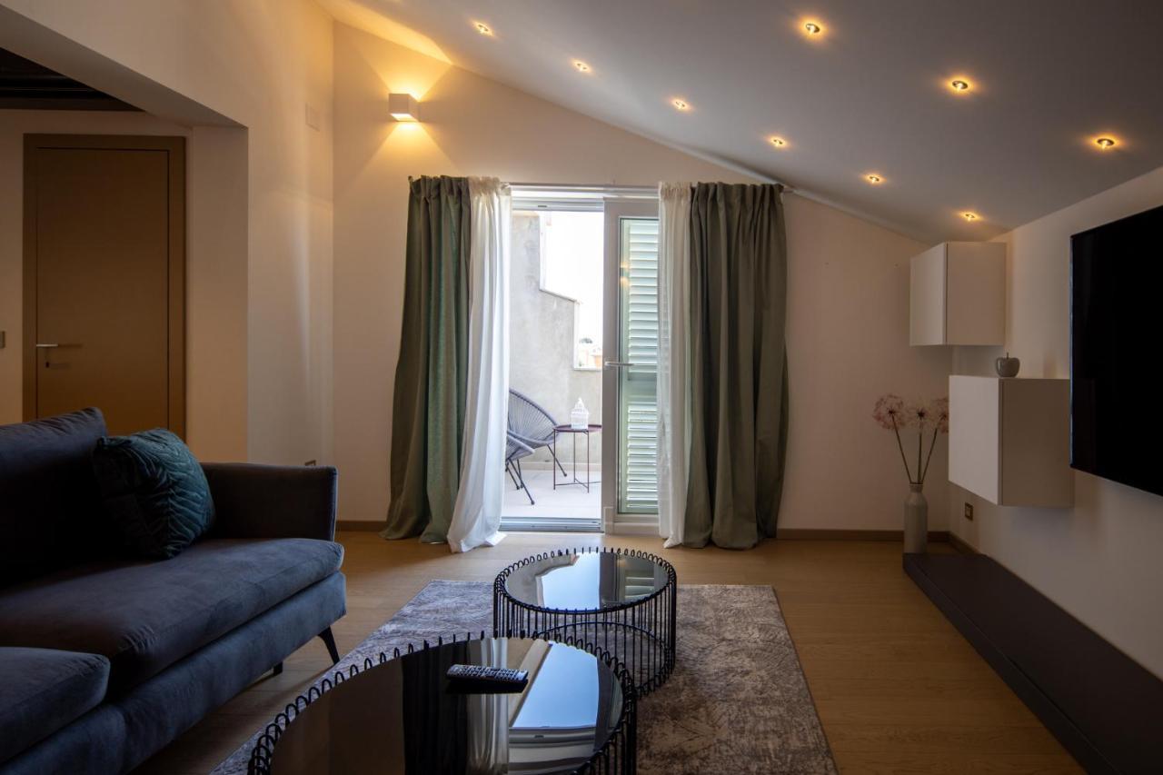 Lumaja Luxury Apartman Biograd Na Moru Esterno foto