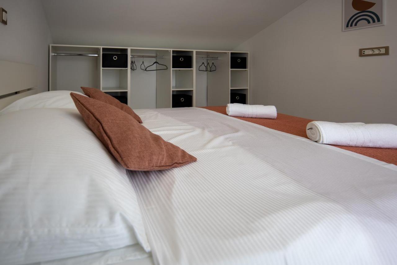Lumaja Luxury Apartman Biograd Na Moru Esterno foto