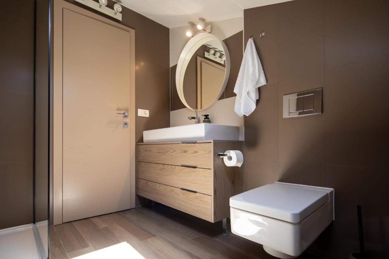 Lumaja Luxury Apartman Biograd Na Moru Esterno foto