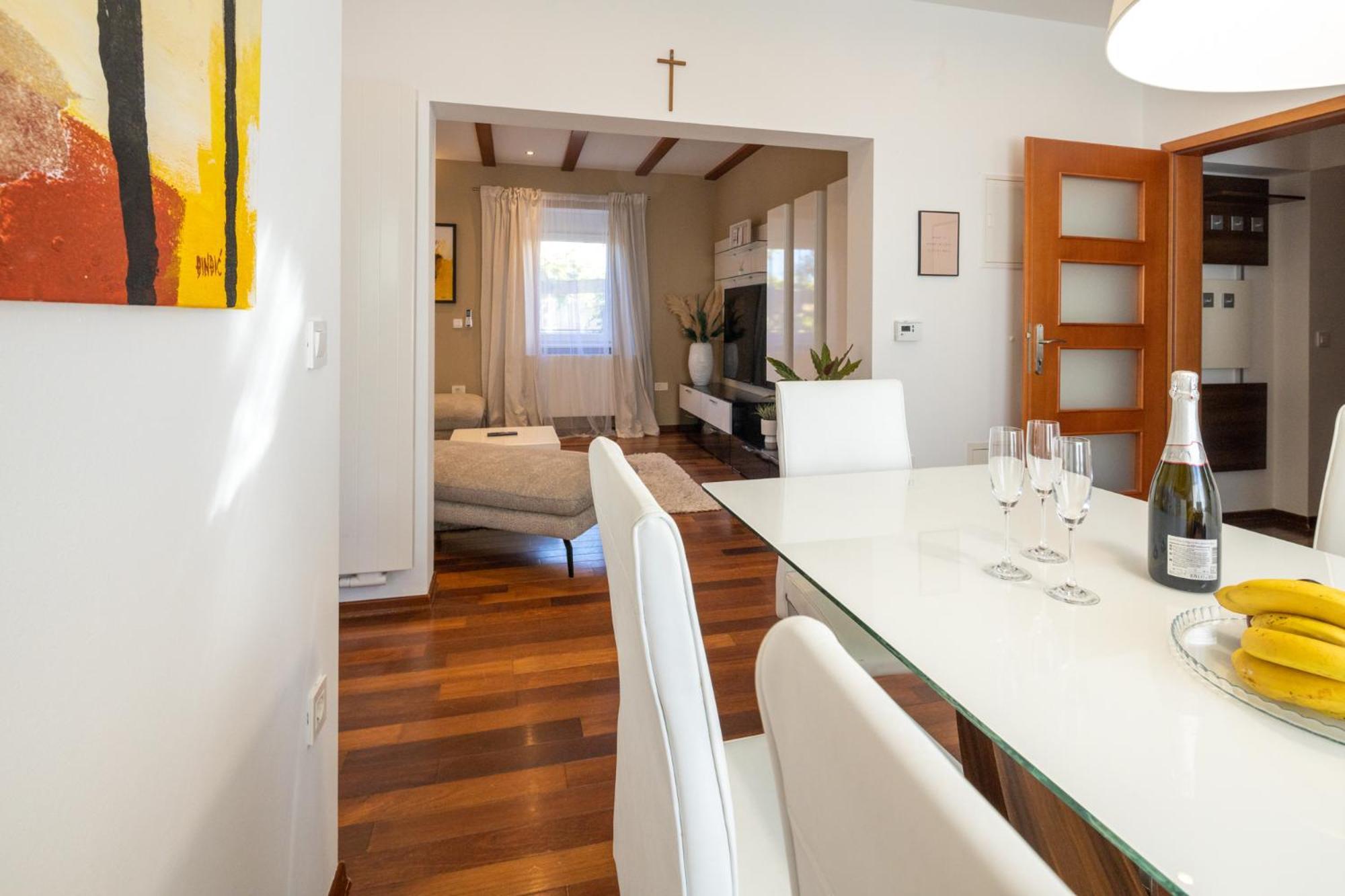 Lumaja Luxury Apartman Biograd Na Moru Esterno foto