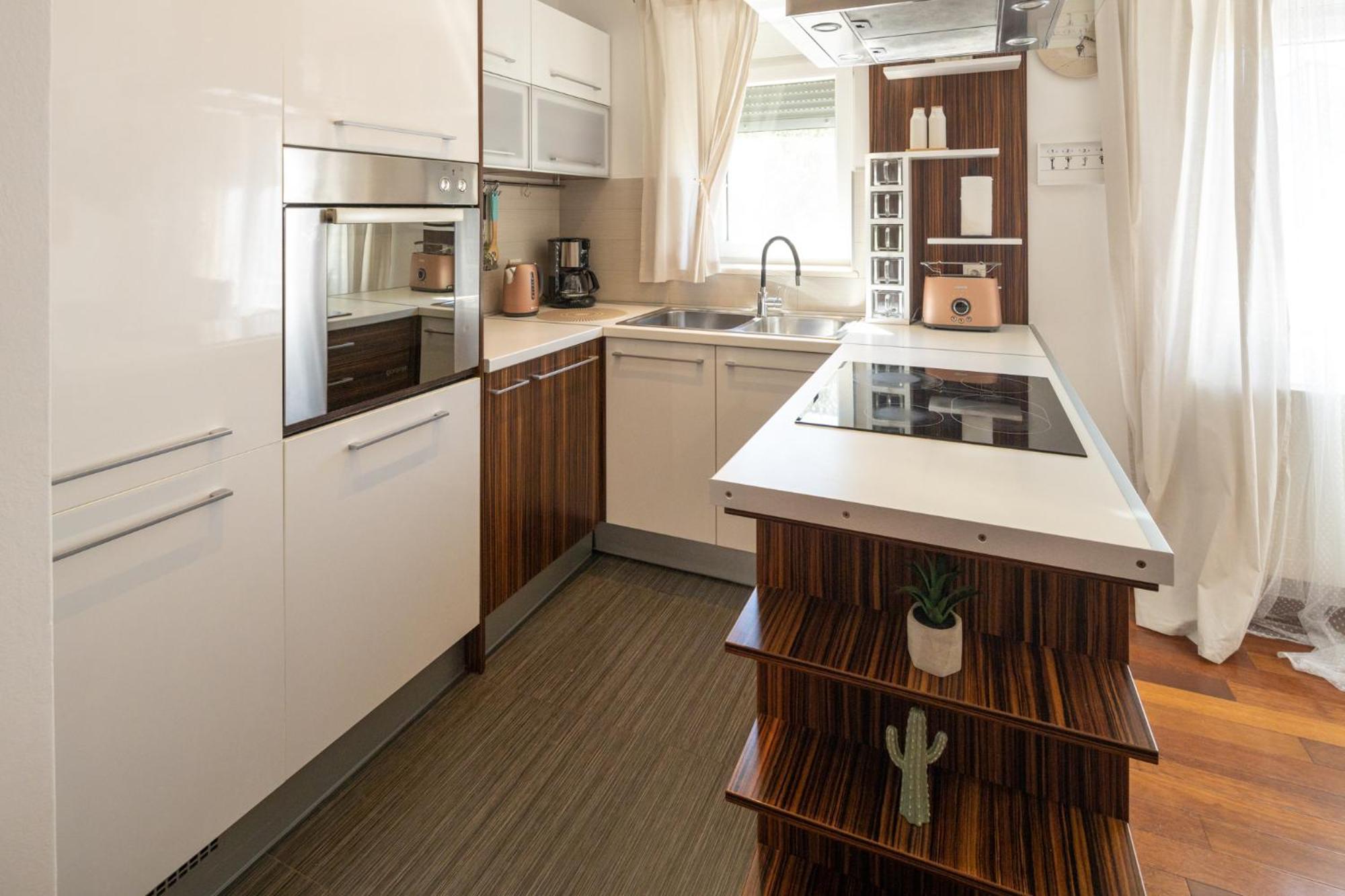 Lumaja Luxury Apartman Biograd Na Moru Esterno foto